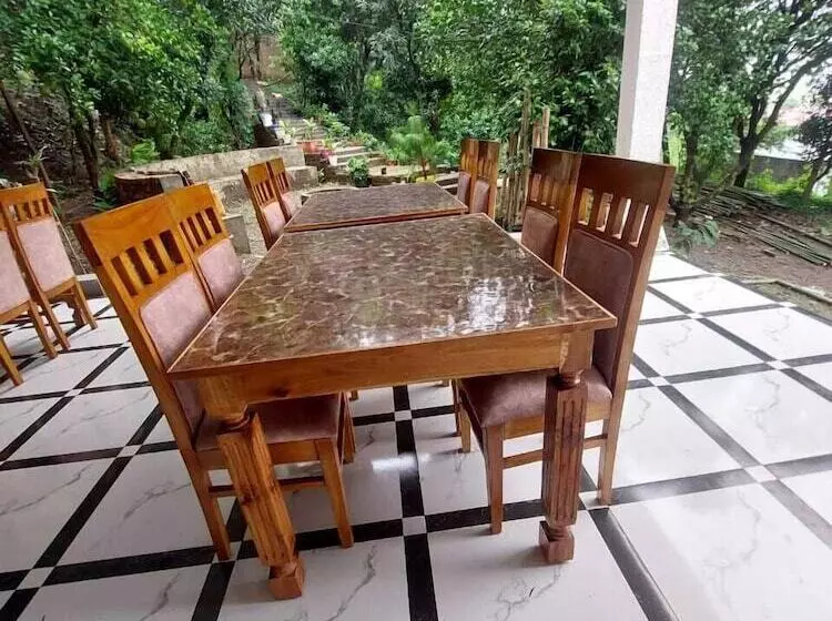 هتل The Palm Bliss Resort