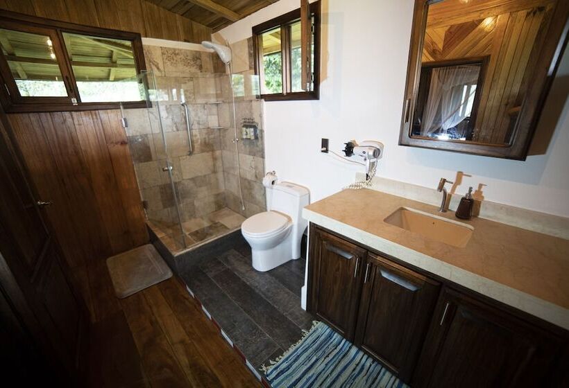 Hotel The River House   Upscale Lodge