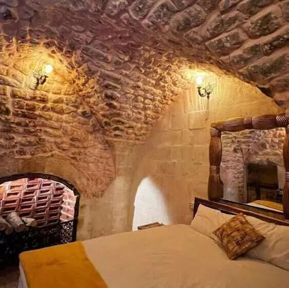 Karagül Otel