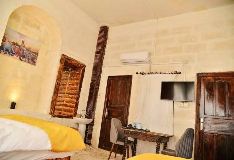Karagül Otel
