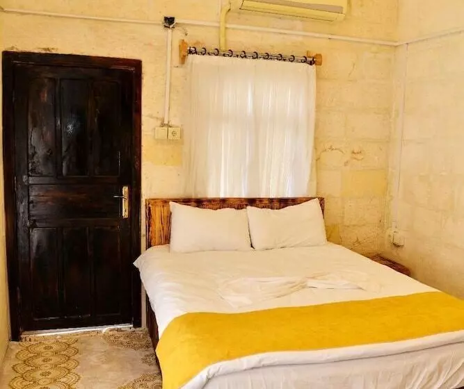 Karagül Otel