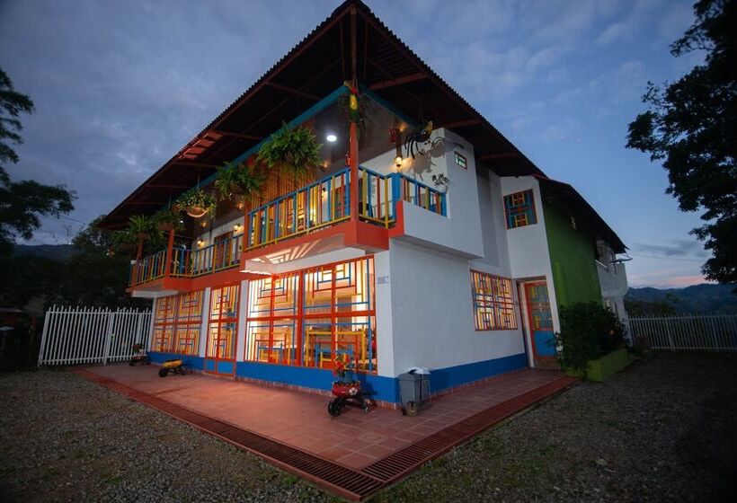 Manantial Hostal