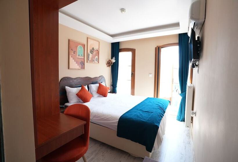 بنسيون Castadiva