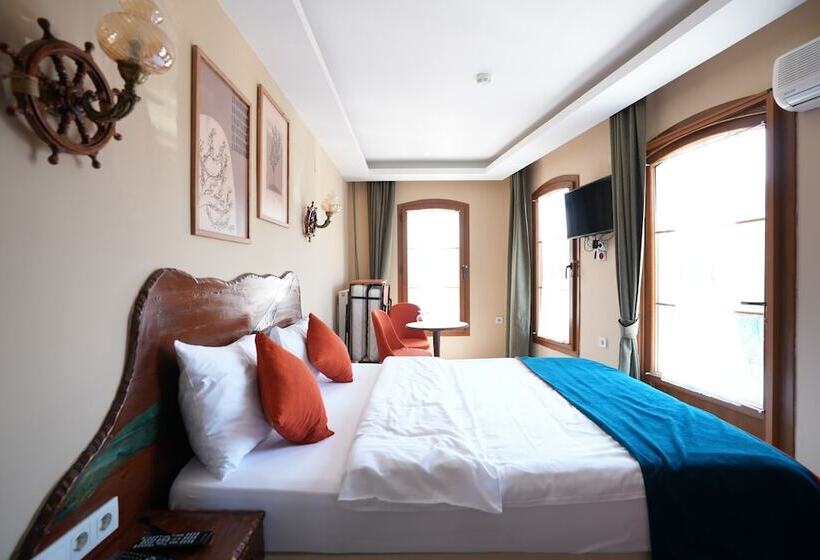 بنسيون Castadiva