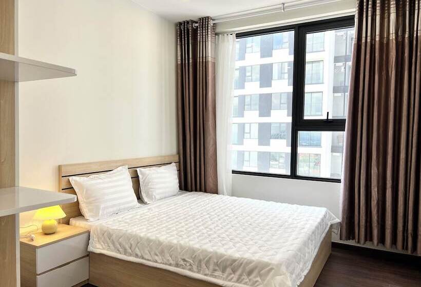 The Emerald Golf View