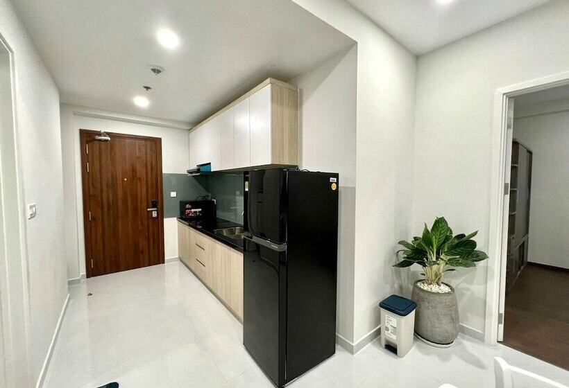 The Emerald Golf View