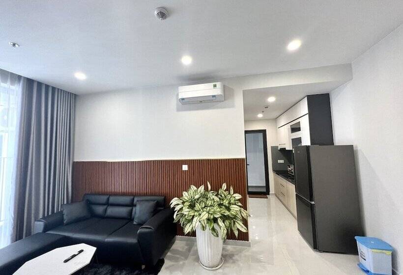 The Emerald Golf View