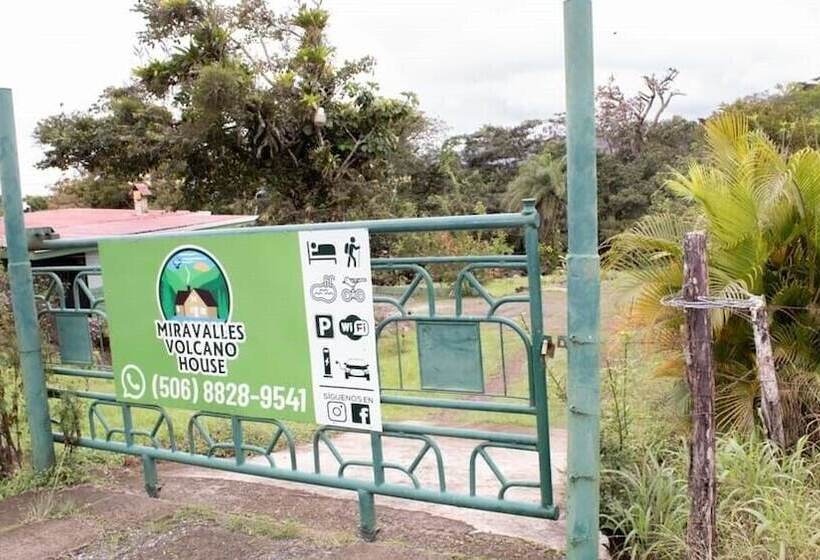 צימר Miravalles Volcano House