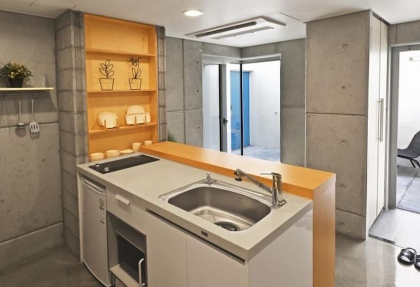 Gangneung Le Chatree Pension