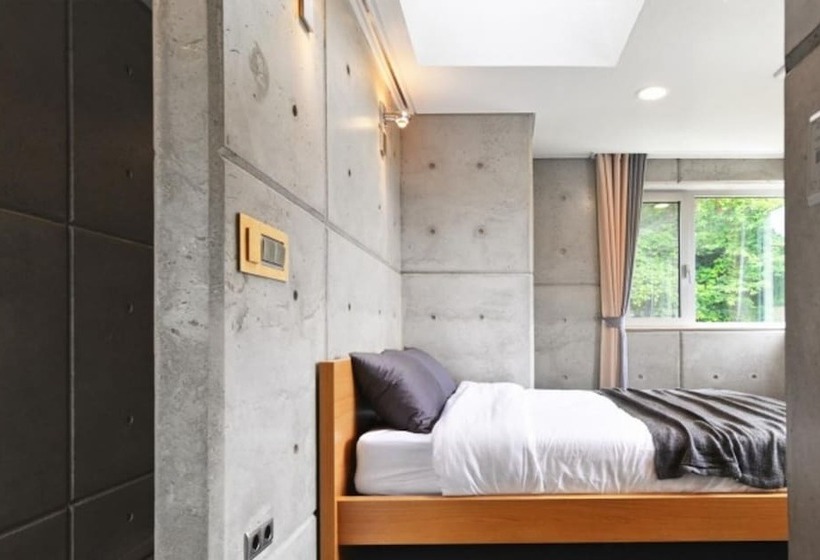 Gangneung Le Chatree Pension