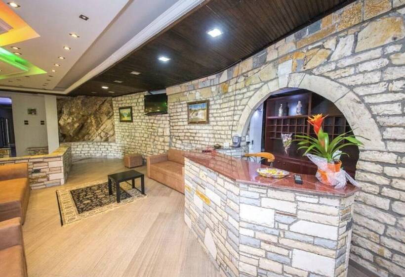 בית מלון כפרי Ajka