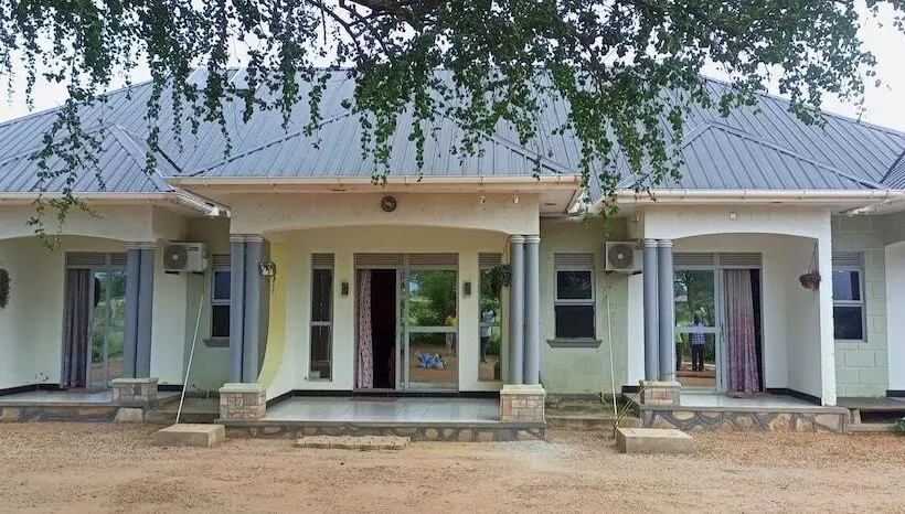 هتل Albertine Rock