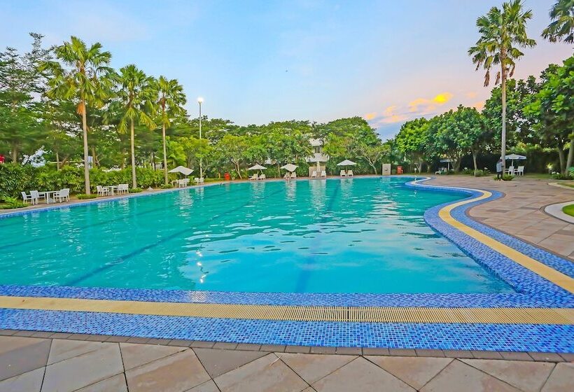 فندق Capital O 92306 Barata Inn