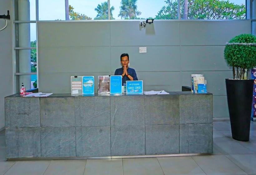 فندق Capital O 92306 Barata Inn