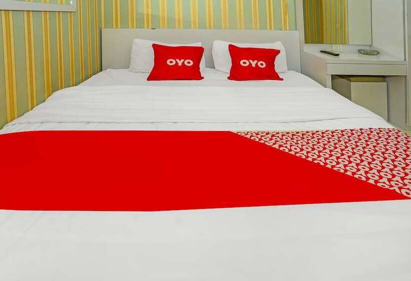 فندق Capital O 92306 Barata Inn