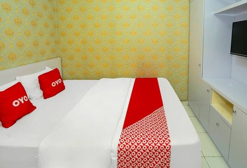 فندق Capital O 92306 Barata Inn