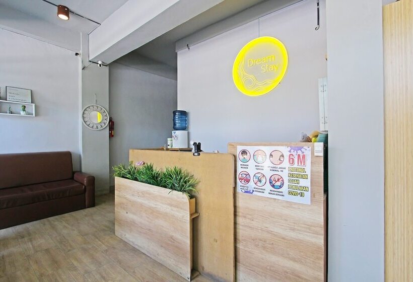 هتل Dream Stay By Oyo