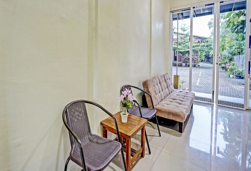 Отель Fa Homestay Syariah By Oyo