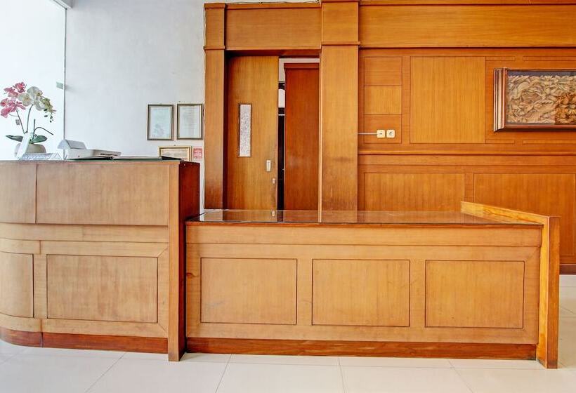 Hôtel Griya Lestari Pati 2 By Oyo