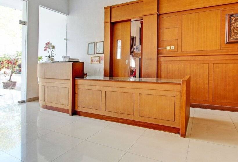 Hôtel Griya Lestari Pati 2 By Oyo