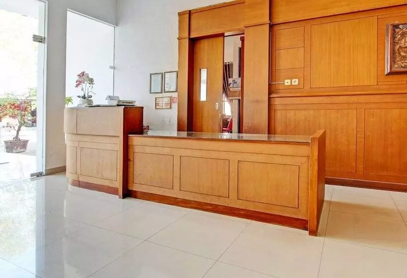 Hotel Griya Lestari Pati 2 By Oyo