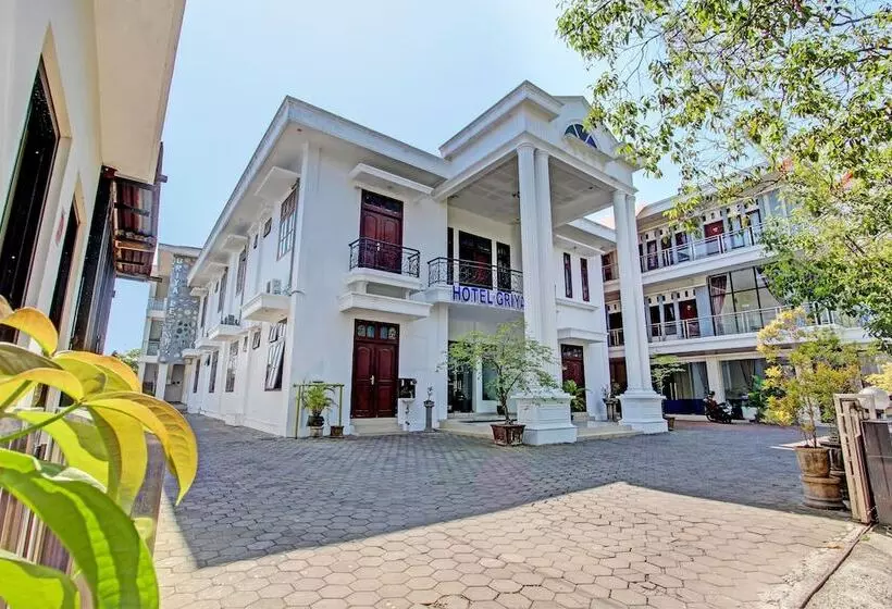 Hotel Griya Lestari Pati 2 By Oyo