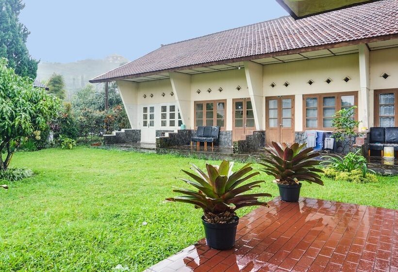 호텔 Griya Nurainy By Oyo