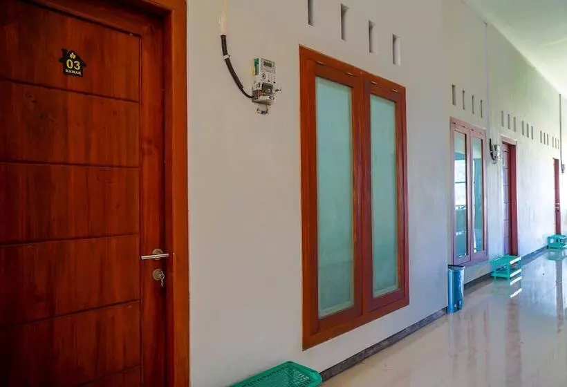 Hotelli Hkp Homestay Syariah By Oyo