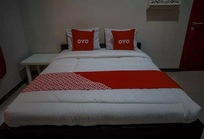Hotelli Hkp Homestay Syariah By Oyo