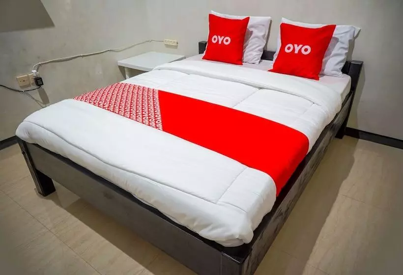 Hotelli Hkp Homestay Syariah By Oyo