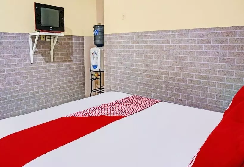 Hotelli Kost Maluku 36 Family Residence By Oyo