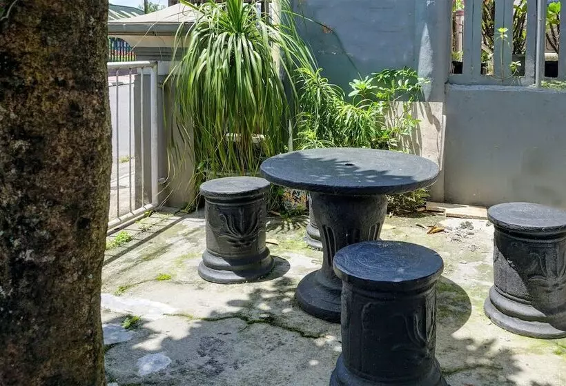 Hotelli Kost Maluku 36 Family Residence By Oyo