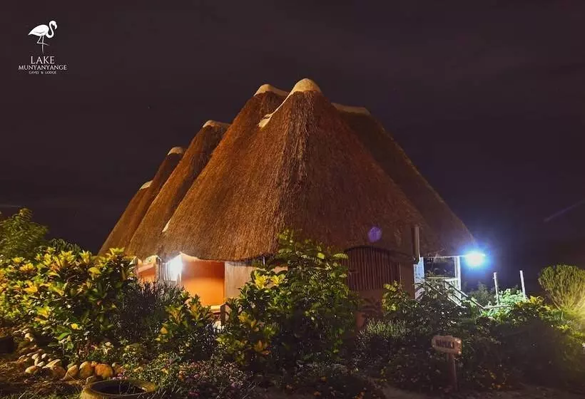 هتل Lake Munyanyange Caves Lodge