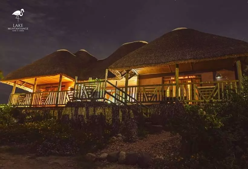 هتل Lake Munyanyange Caves Lodge