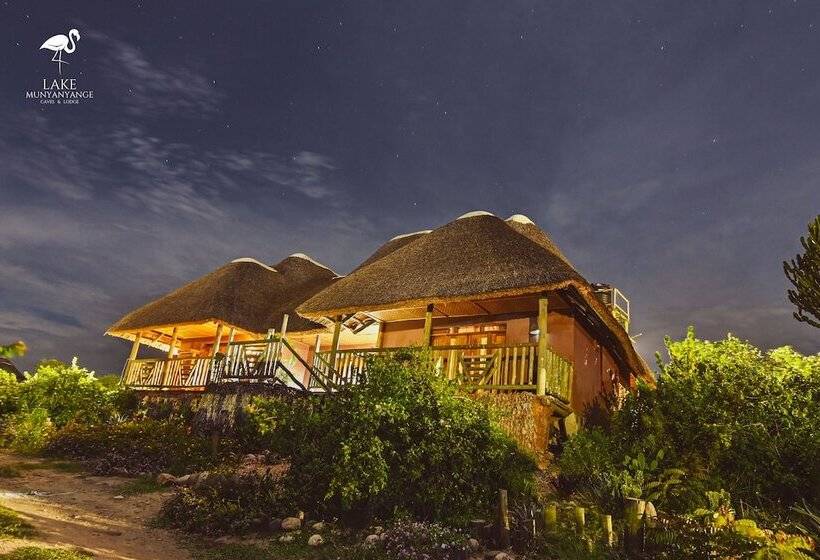 هتل Lake Munyanyange Caves Lodge
