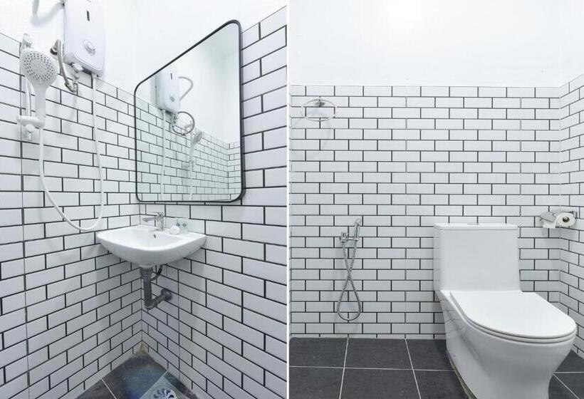 בית מלון כפרי Madeena Inn By Oyo