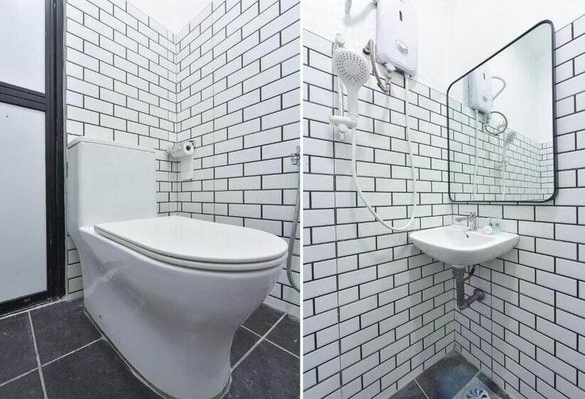 בית מלון כפרי Madeena Inn By Oyo