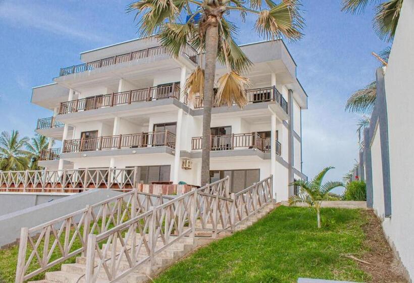 هتل Majula Boutique