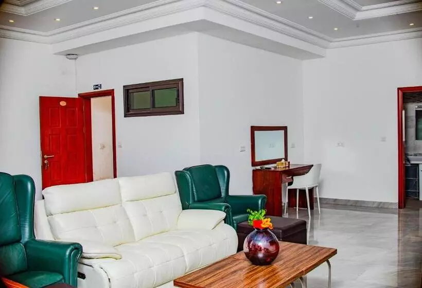 هتل Majula Boutique