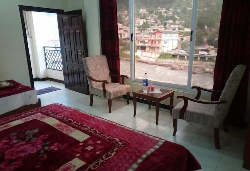 هتل Riveria The Edge