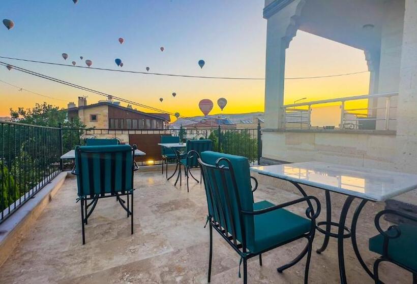 هتل Rocca Stone House