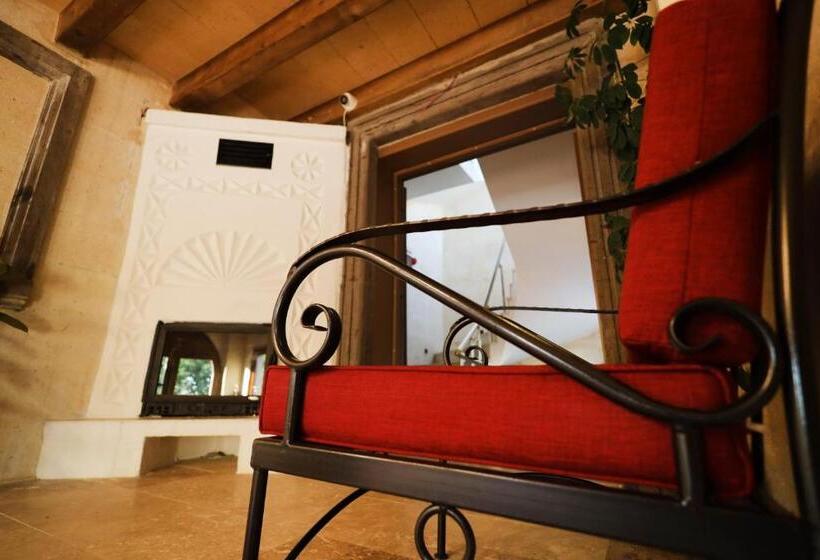 هتل Rocca Stone House