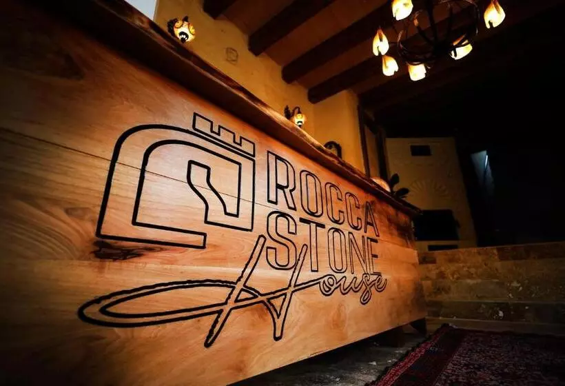 Hotelli Rocca Stone House