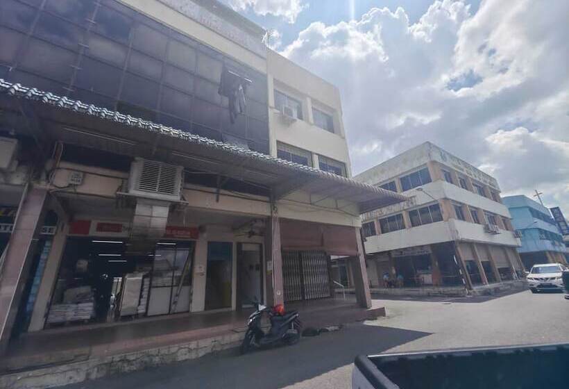 Hôtel Spot On 90793 Kim Yong Stay