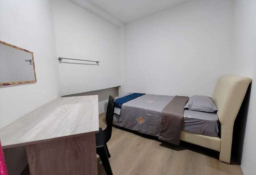 Hôtel Spot On 90793 Kim Yong Stay