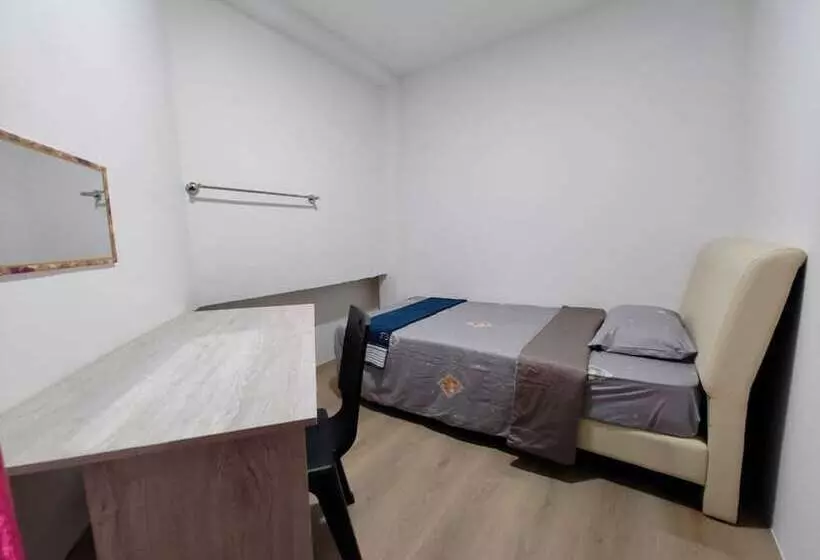 Hotelli Spot On 90793 Kim Yong Stay