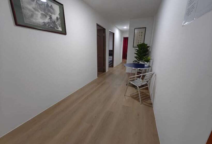 Hôtel Spot On 90793 Kim Yong Stay