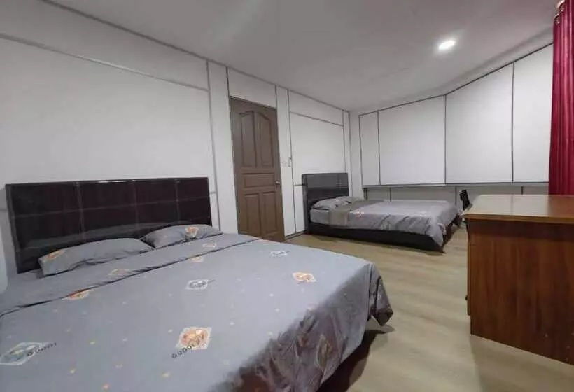 Hotelli Spot On 90793 Kim Yong Stay