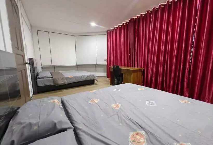 Hotelli Spot On 90793 Kim Yong Stay