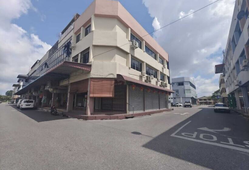 Hôtel Spot On 90793 Kim Yong Stay